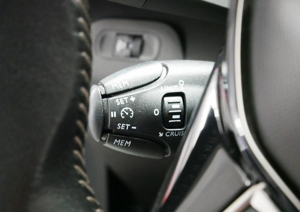 Peugeot Rifter cena 64900 przebieg: 90000, rok produkcji 2020 z Zator małe 781